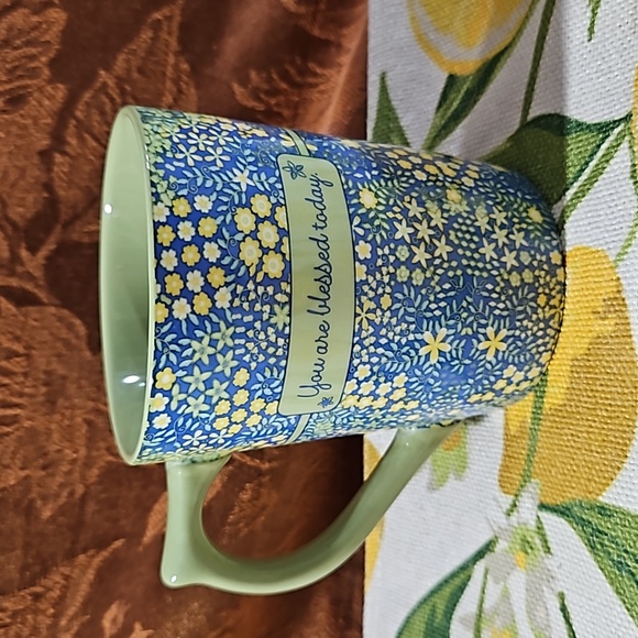 DAYSPRING'S Let Your Light Shine Mug Blessing Ivy Core-New - Picture 1 of 7